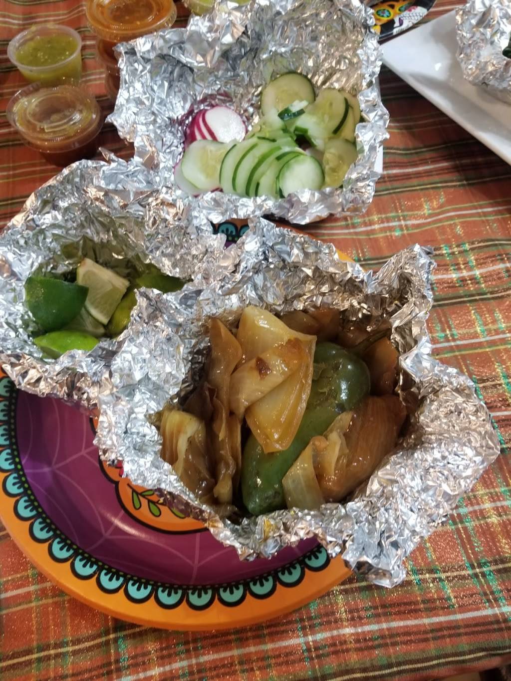 Tacos El Tio | restaurant | 78 N 10th St, Kansas City, KS 66102, USA | 9132817388 OR +1 913-281-7388