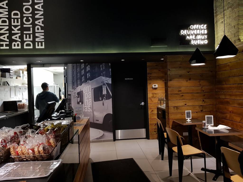 5411 Empanadas | Loop | cafe | 175 N Franklin St, Chicago, IL 60606, USA | 3128775522 OR +1 312-877-5522