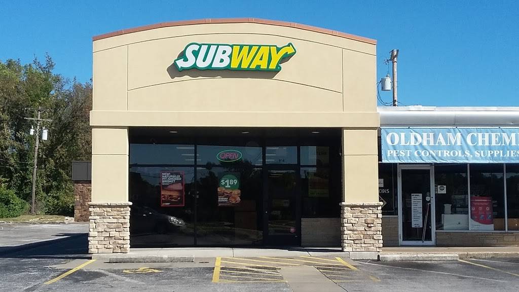 Subway | meal takeaway | 914 N Glenstone Ave, Springfield, MO 65802, USA | 4178647827 OR +1 417-864-7827