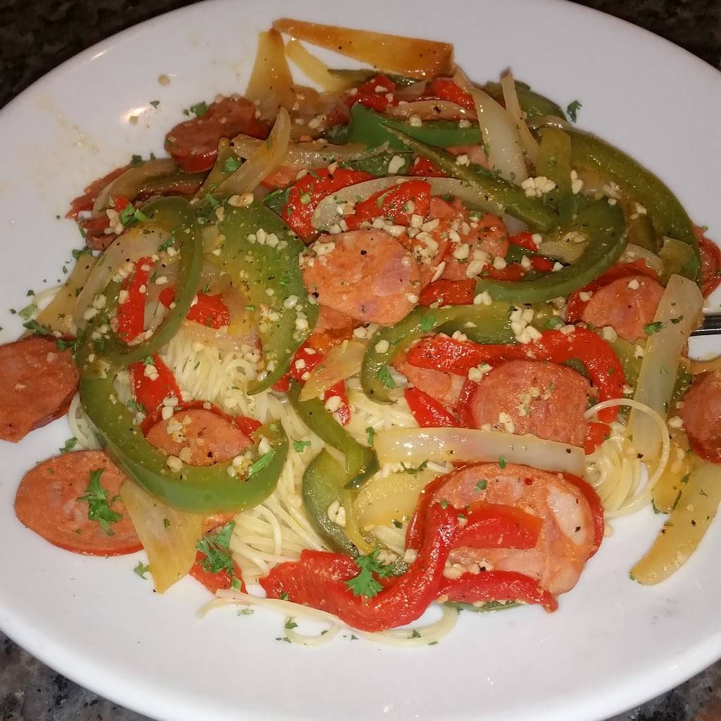 Johnny Macaronis | meal takeaway | 1300 Plymouth St, East Bridgewater, MA 02333, USA | 5084564460 OR +1 508-456-4460