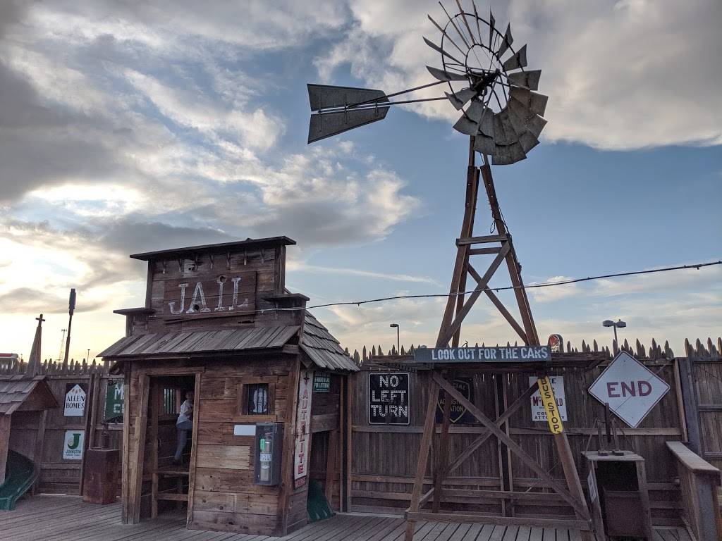 Bravo Farms Restaurant | restaurant | 33341 Bernard Dr, Kettleman City, CA 93239, USA | 5593869750 OR +1 559-386-9750