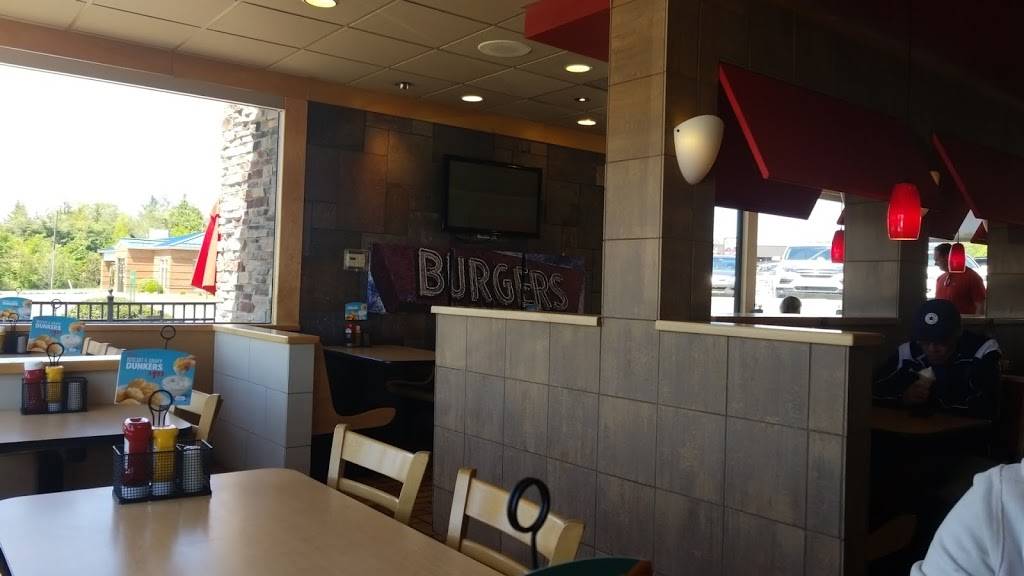 Dairy Queen Grill & Chill | restaurant | 700 Highlander Point Dr, Floyds Knobs, IN 47119, USA | 8129239551 OR +1 812-923-9551