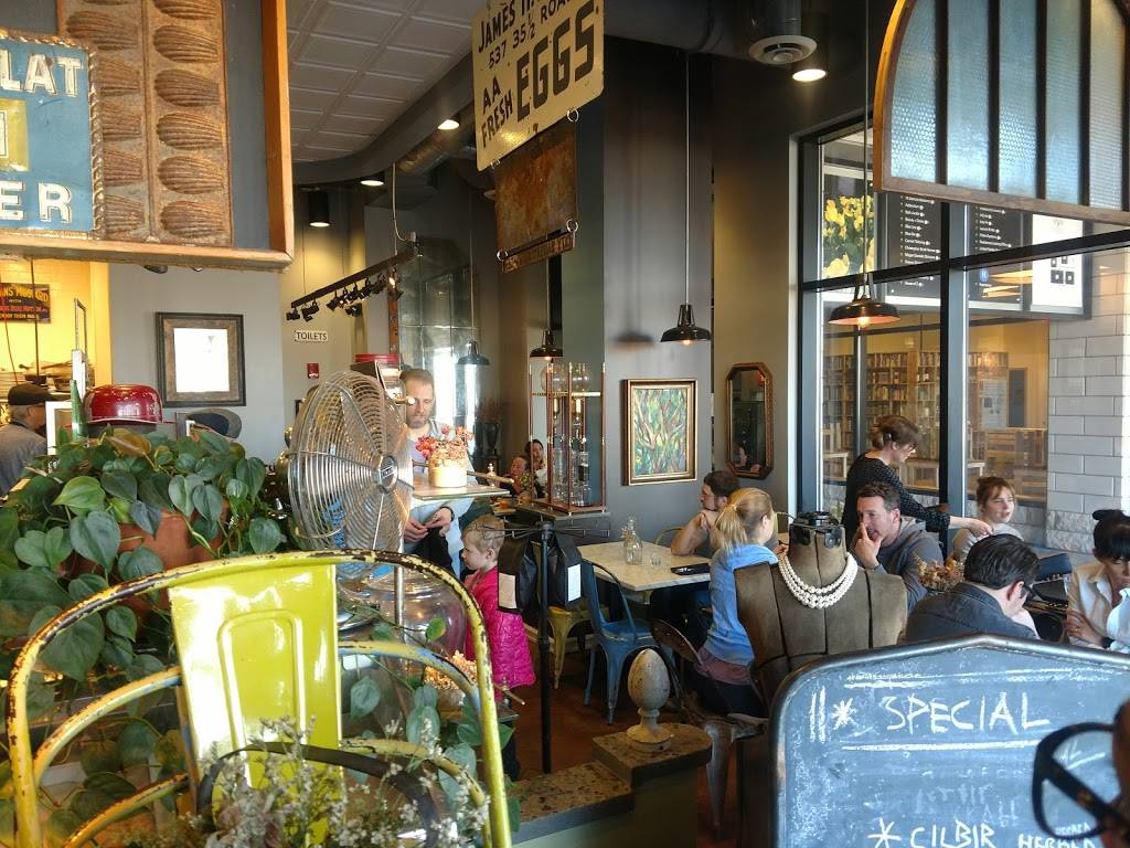 Eggshell Bistro | restaurant | 51 City Center Dr, Carmel, IN 46032, USA | 3176601616 OR +1 317-660-1616