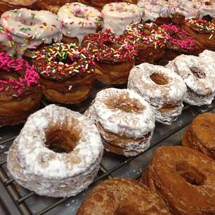 Pink Ribbon Donuts | cafe | 28601 Marguerite Pkwy A2, Mission Viejo, CA 92692, USA | 9493883737 OR +1 949-388-3737