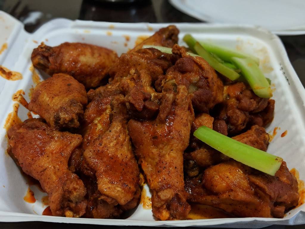 Americas Best Wings | restaurant | 18208 Contour Rd, Gaithersburg, MD 20877, USA | 2409127171 OR +1 240-912-7171