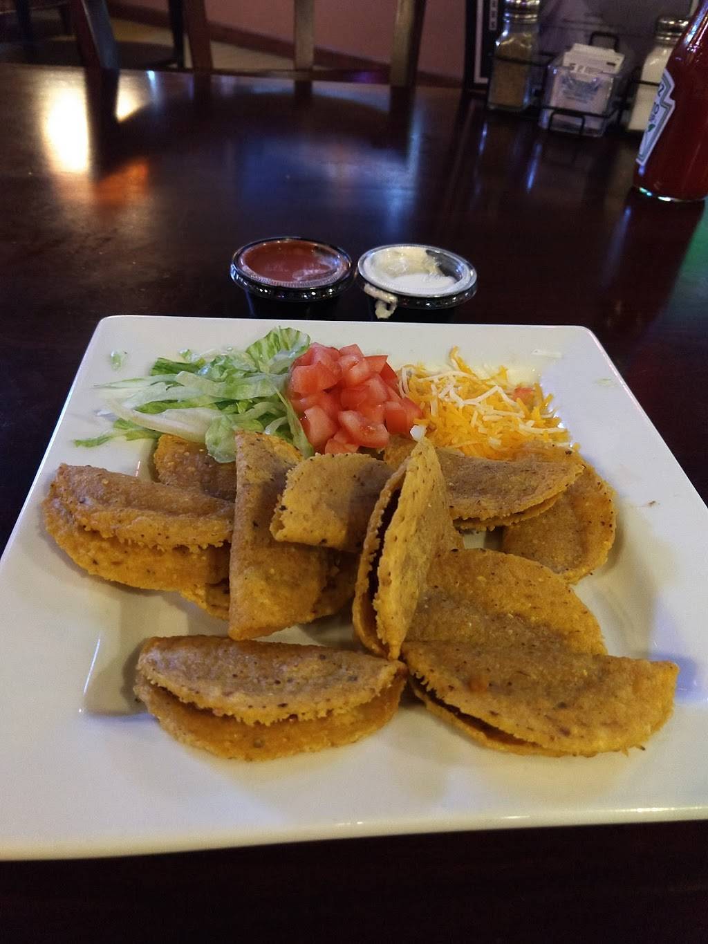 Scorzz Sports Bar & Grill | restaurant | 10 Laura Blvd, Norwich, CT 06360, USA | 8608895201 OR +1 860-889-5201