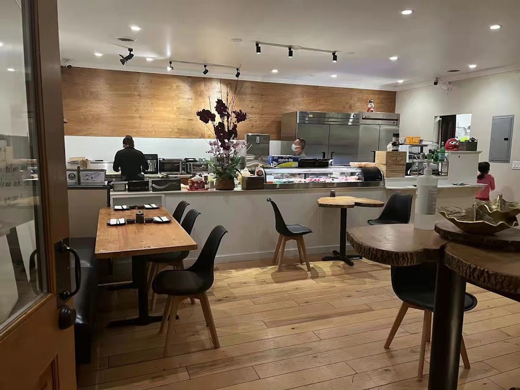 Akami Sushi | restaurant | 1725 Woodside Rd C, Redwood City, CA 94061, USA | 6502577192 OR +1 650-257-7192