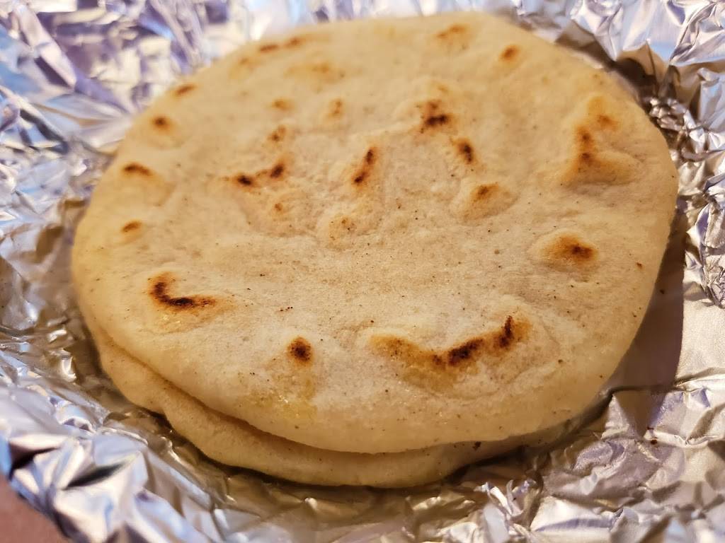 Bertas Salvadoran Kitchen | restaurant | 127 SW 153rd St, Burien, WA 98166, USA | 2068592776 OR +1 206-859-2776