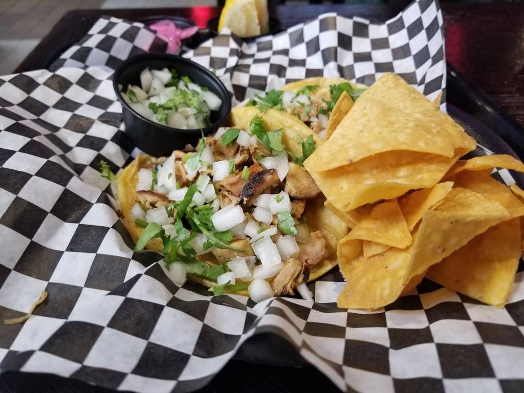 El Taco Buchon | restaurant | 2444 S Atlantic Blvd, Commerce, CA 90040, USA | 3233182888 OR +1 323-318-2888