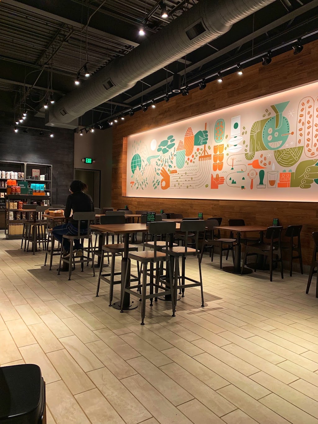 Starbucks | cafe | 11661 E Kellogg Ave, Wichita, KS 67207, USA | 3166881298 OR +1 316-688-1298