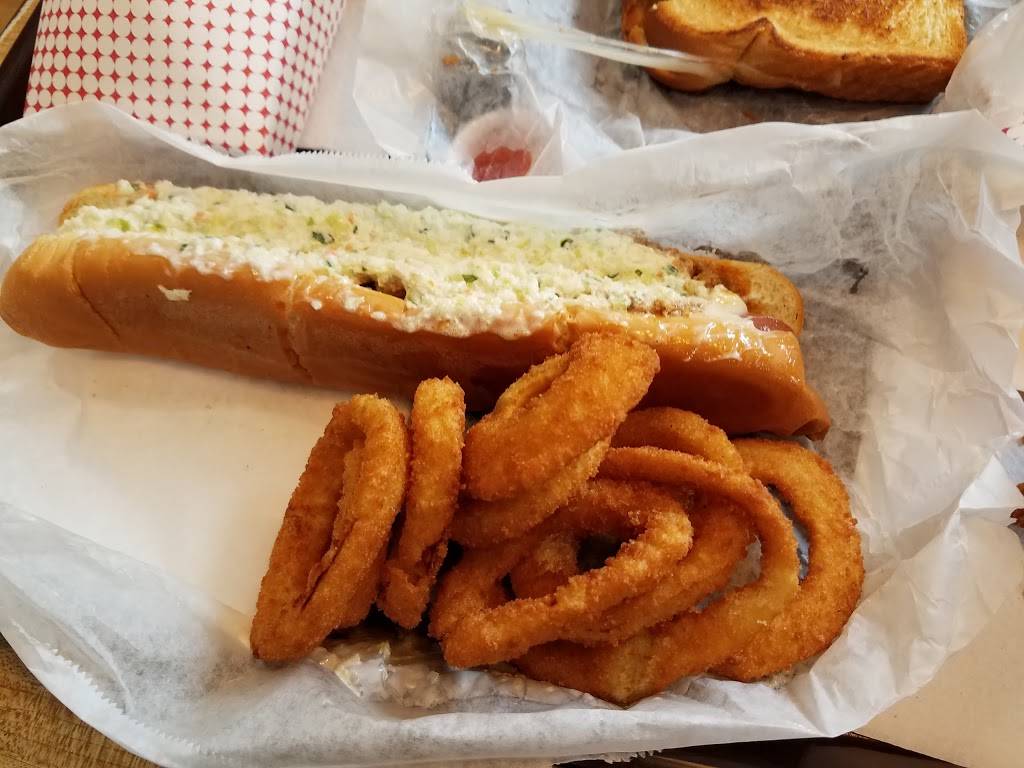 Hot Dog World | restaurant | 226 Kanuga Rd, Hendersonville, NC 28792, USA | 8286970374 OR +1 828-697-0374