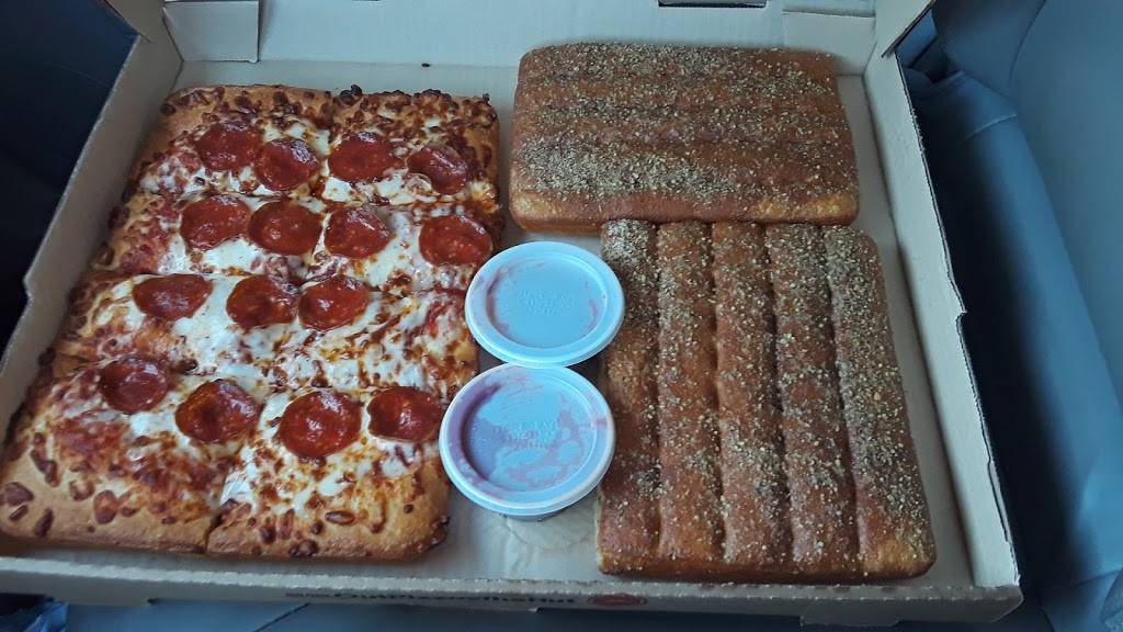 Pizza Hut | meal takeaway | 23137 Woodward Ave, Ferndale, MI 48220, USA | 2485484906 OR +1 248-548-4906