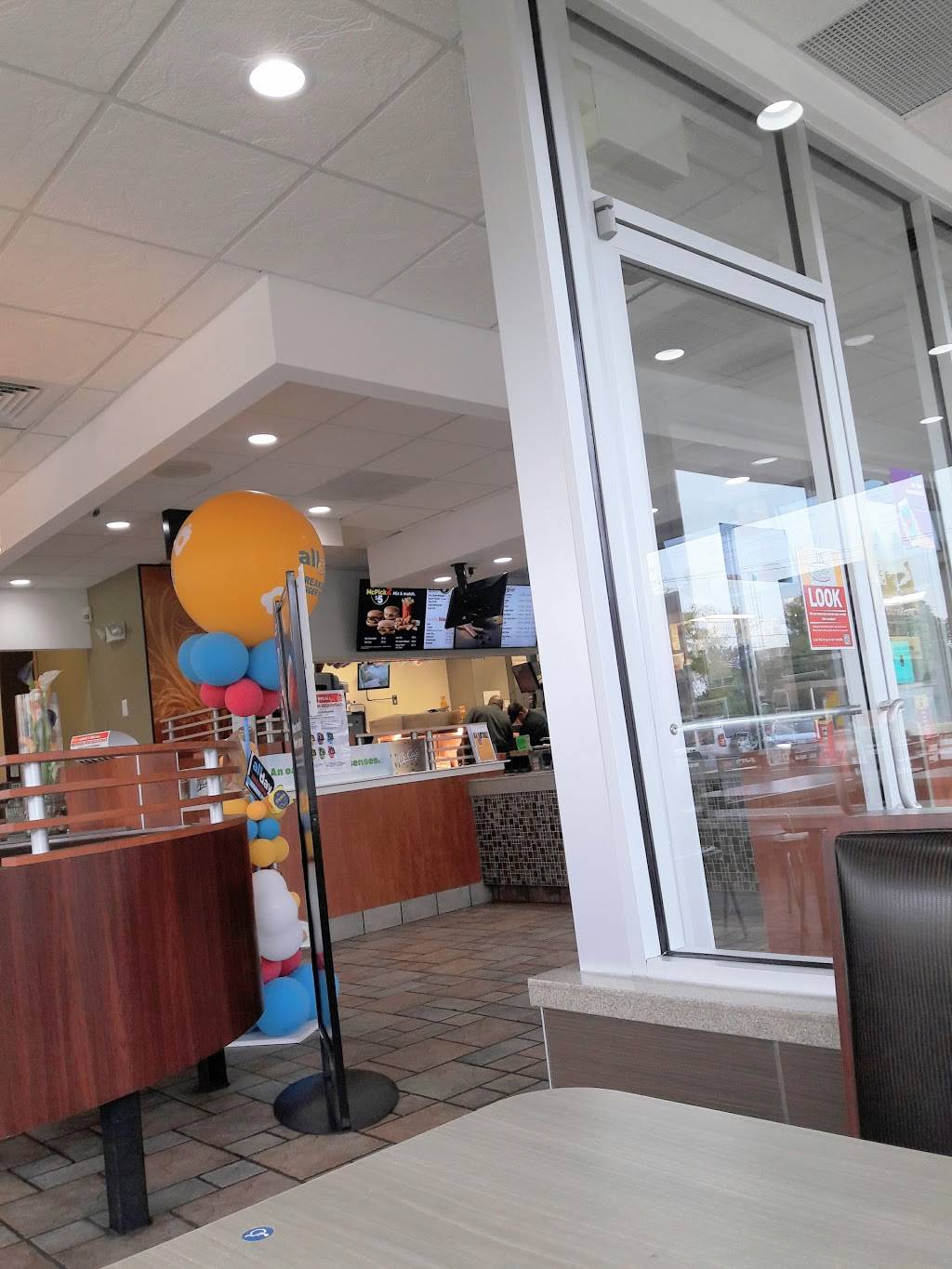 McDonalds | cafe | 2212 Essington Rd, Joliet, IL 60435, USA | 8155776576 OR +1 815-577-6576