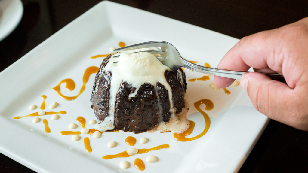 Castello of Niantic | restaurant | 11 E Pattagansett Rd, Niantic, CT 06357, USA | 8604518880 OR +1 860-451-8880