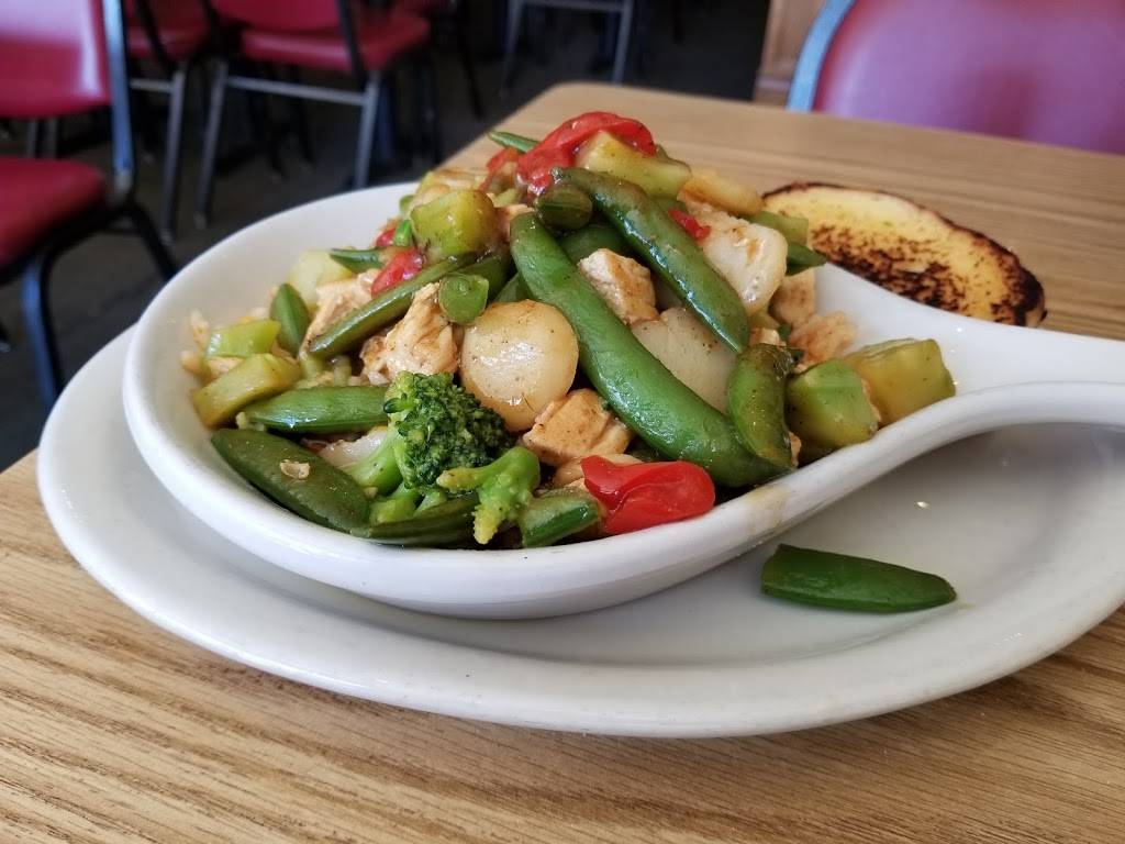 Broadway Cafe | restaurant | 223 S Broadway St, Butler, IN 46721, USA | 2608685523 OR +1 260-868-5523