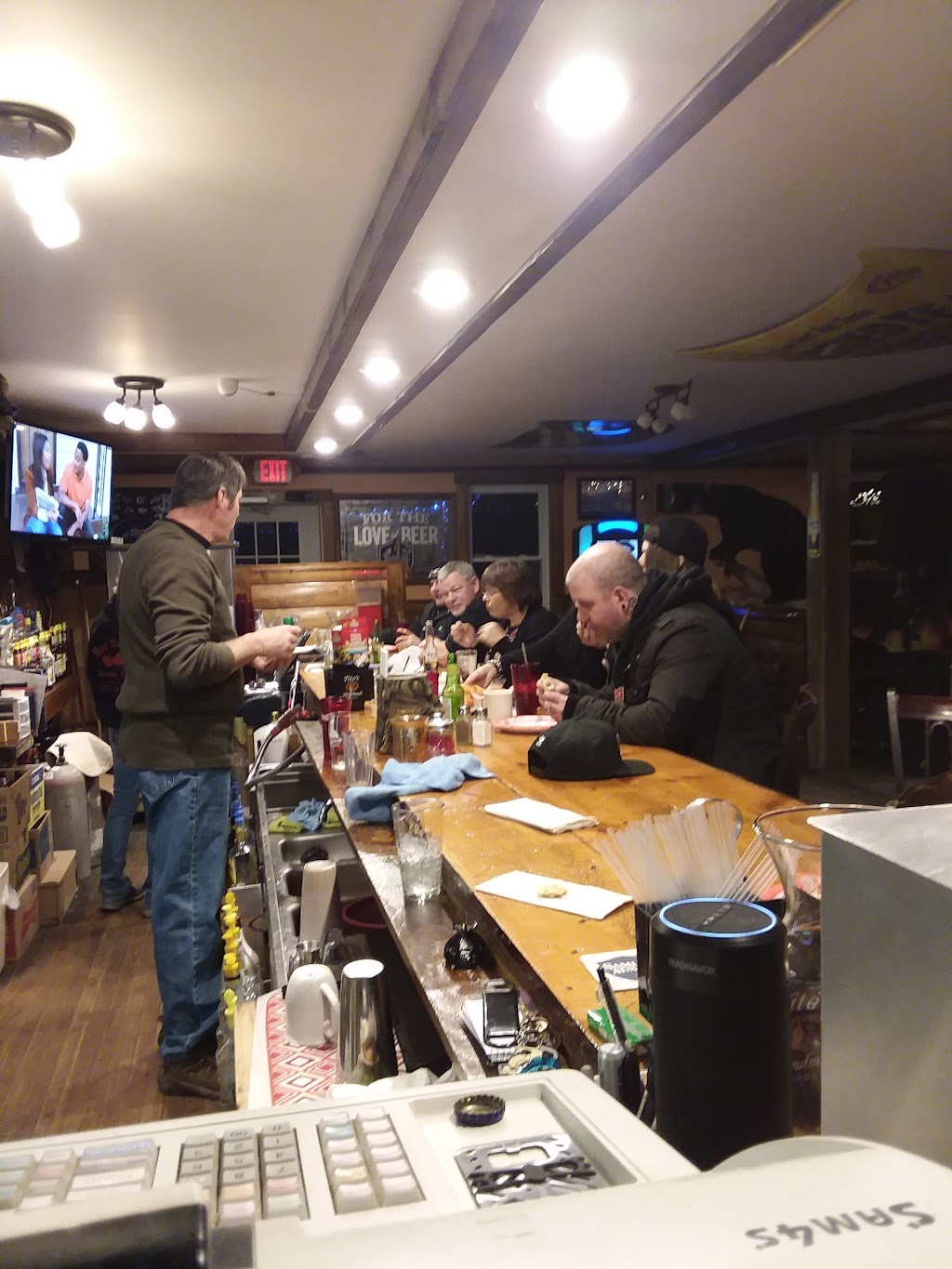 Red Maple Inn | restaurant | 5 N Main St, Guilford, ME 04443, USA | 2078764445 OR +1 207-876-4445