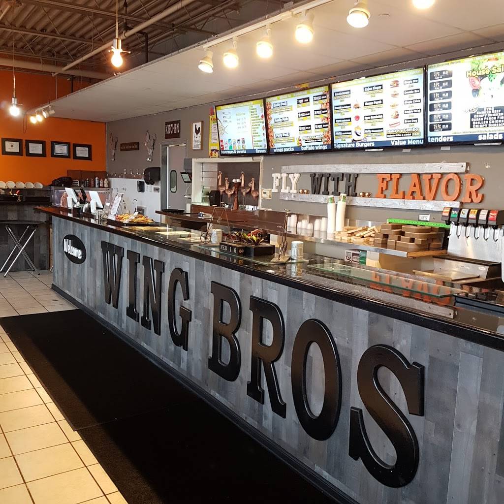 Wing Bros. | restaurant | 621 E Roosevelt Rd, Lombard, IL 60148, USA | 6306561390 OR +1 630-656-1390