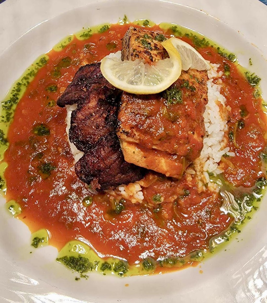 Chef Rafas Kitchen Agüeybaná | restaurant | 1513 W Main St, Merced, CA 95340, USA | 2093825452 OR +1 209-382-5452