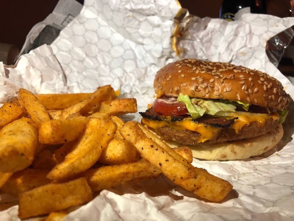 Bmore Righteous | restaurant | 13 W 25th St, Baltimore, MD 21218, USA | 4434578046 OR +1 443-457-8046