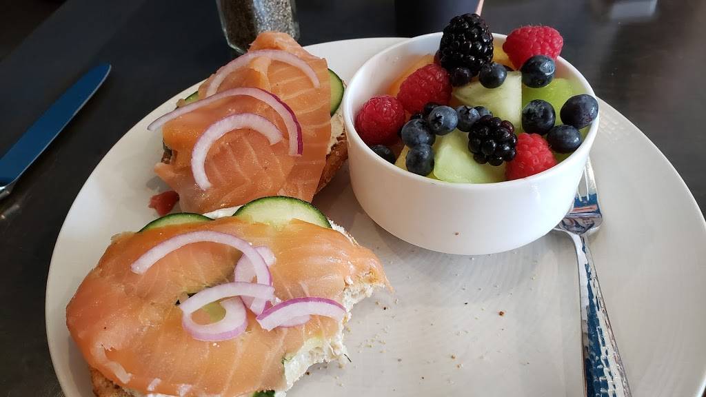 The Kitchen Counter | restaurant | 231-239 Pearl St NW, Grand Rapids, MI 49503, USA | 6167766428 OR +1 616-776-6428