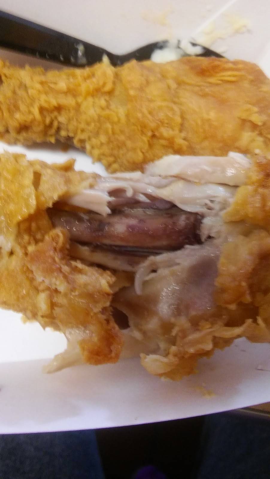 Churchs Chicken | restaurant | 5443 E 21st St, Indianapolis, IN 46218, USA | 3173562028 OR +1 317-356-2028