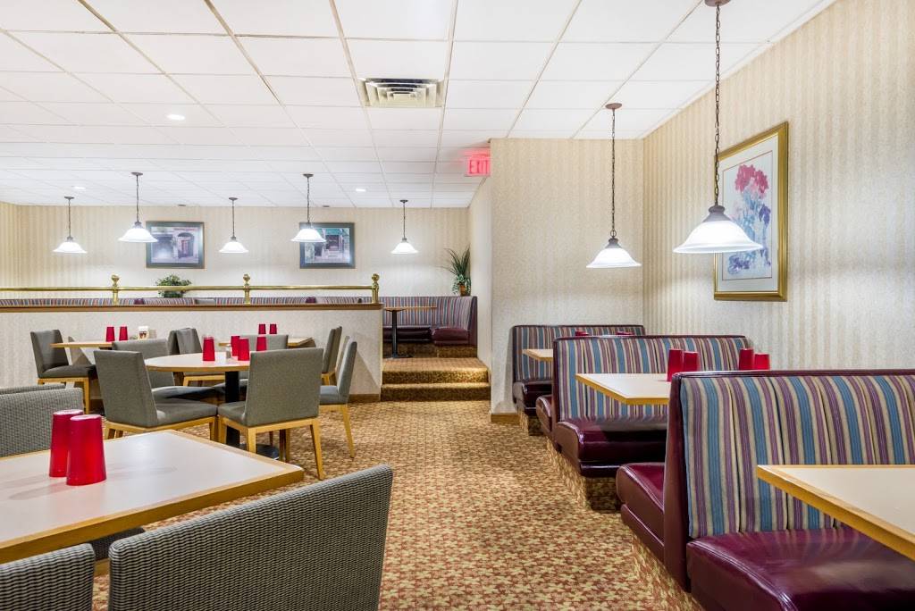 Kickoff Lounge | night club | 300 Xenia Towne Square, Xenia, OH 45385, USA | 9373729921 OR +1 937-372-9921