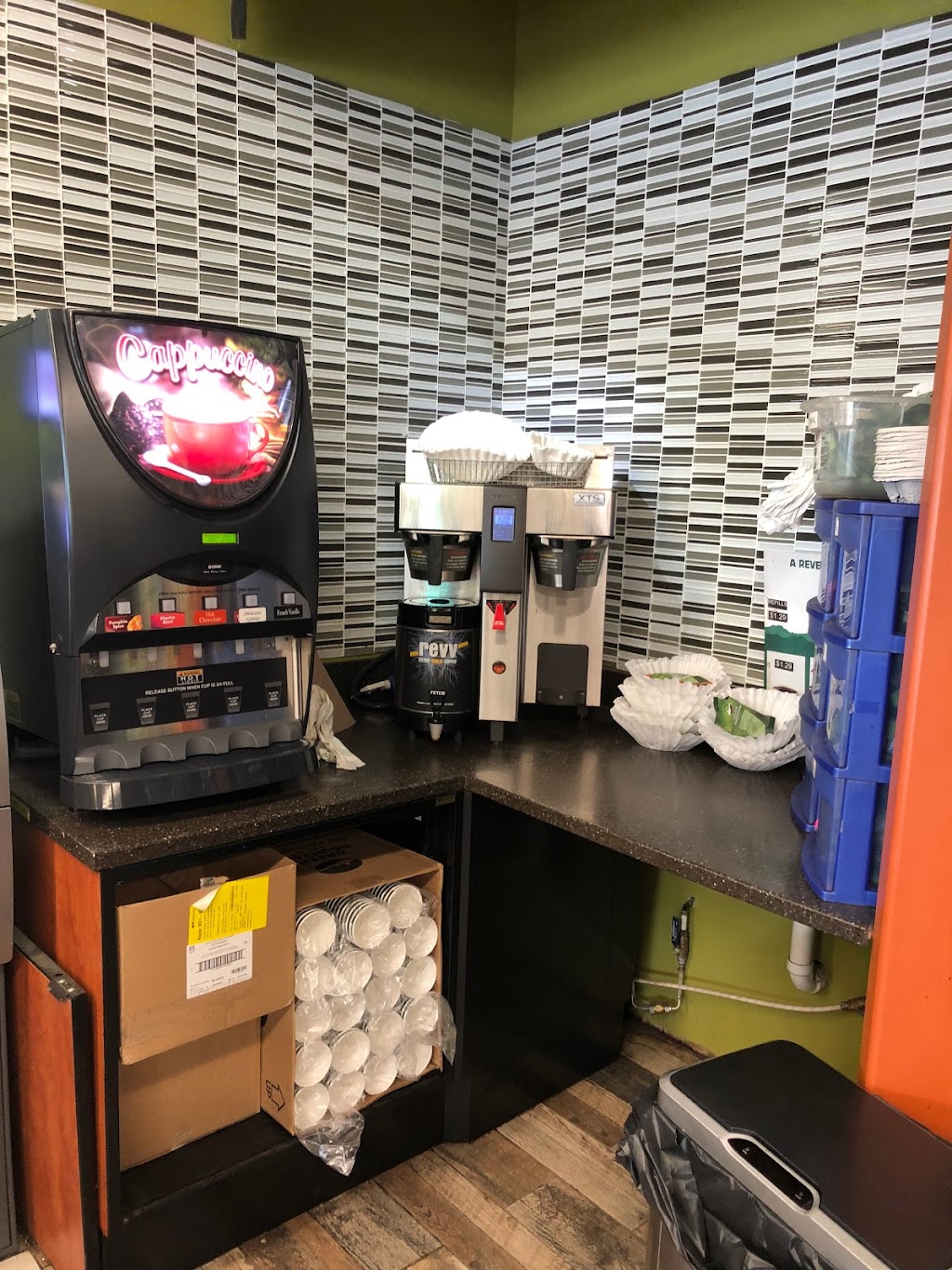 Uni-Mart | restaurant | 5941 Vrooman Rd, Painesville, OH 44077, USA | 4407601006 OR +1 440-760-1006