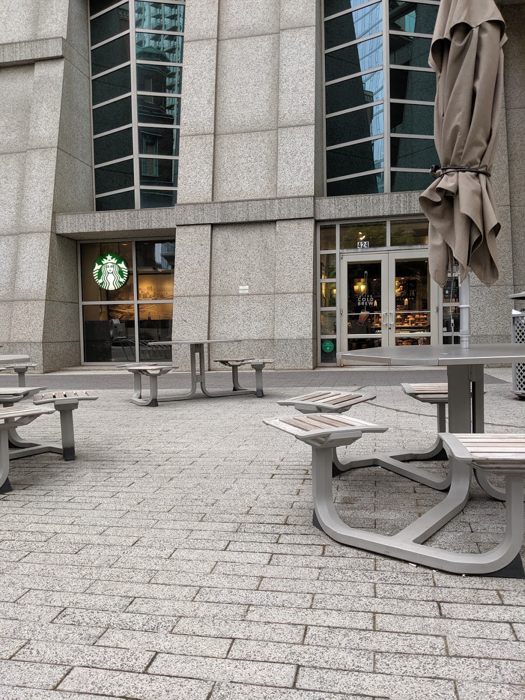 Starbucks | cafe | 424 Church St Suite 110, Nashville, TN 37219, USA | 6152483339 OR +1 615-248-3339