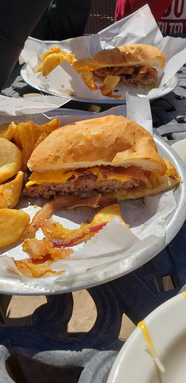 Jugs Hitching Post Saloon & Grill | restaurant | 5781 Main St, West Bend, WI 53090, USA | 2626295859 OR +1 262-629-5859