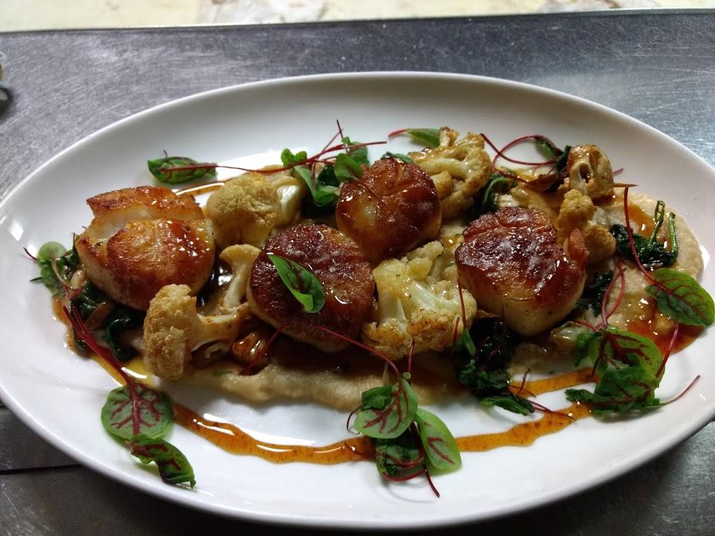 The Chelsea | restaurant | 12 Unquowa Pl, Fairfield, CT 06824, USA | 2032548200 OR +1 203-254-8200