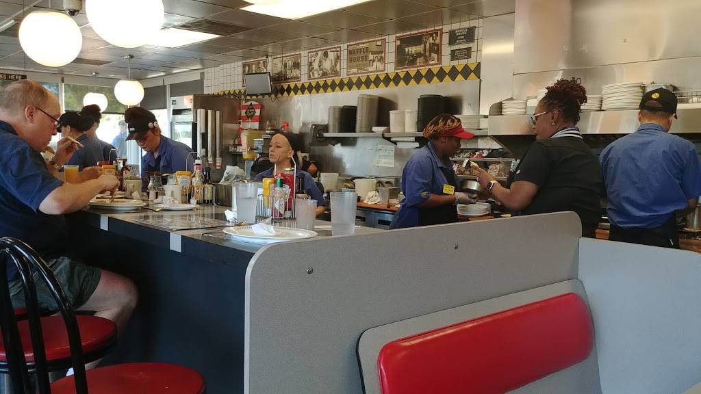 Waffle House | meal takeaway | 2525 54th Ave N, St. Petersburg, FL 33714, USA | 7275274027 OR +1 727-527-4027