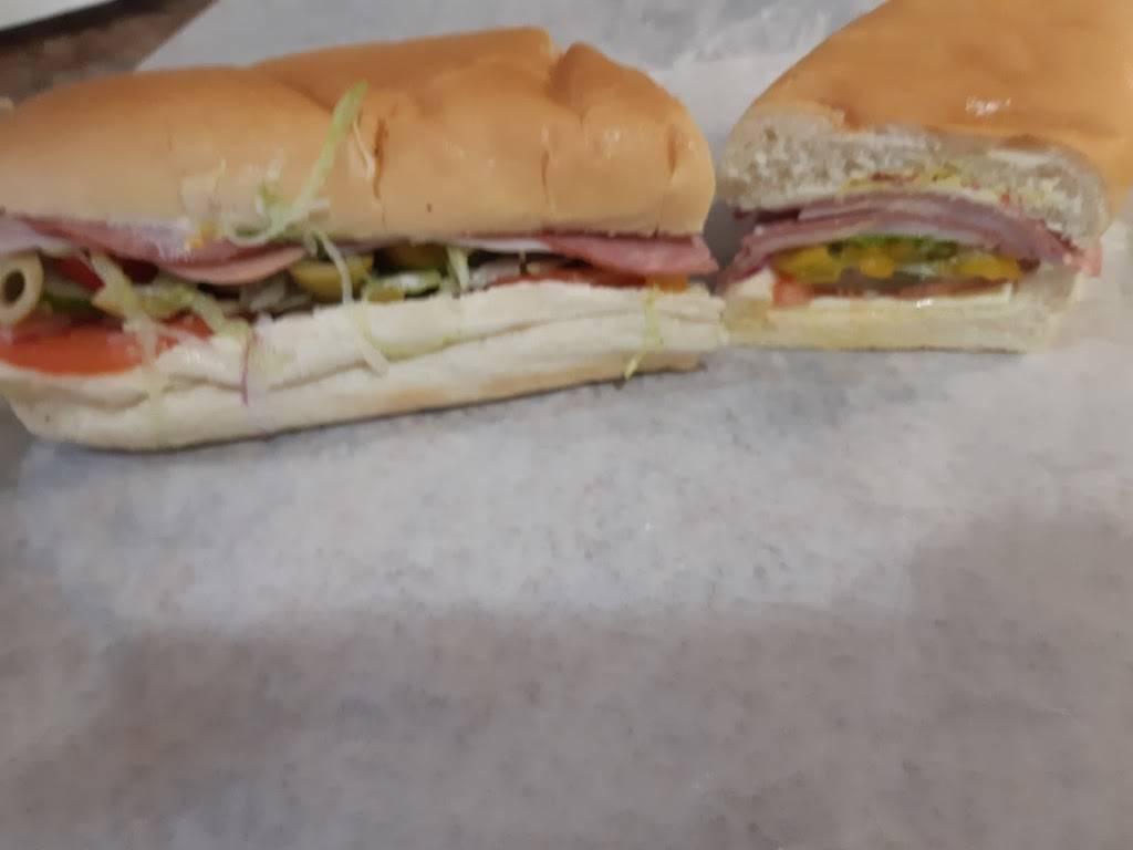 Paradise Subs | meal takeaway | 919 Upper Paradise Rd, Hamilton, ON L9B 2M9, Canada | 9055748468 OR +1 905-574-8468