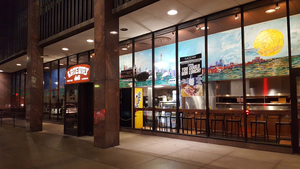 Gateway Deli Cafe | restaurant | 333 W Fort St # 1, Detroit, MI 48226, USA | 3132561900 OR +1 313-256-1900