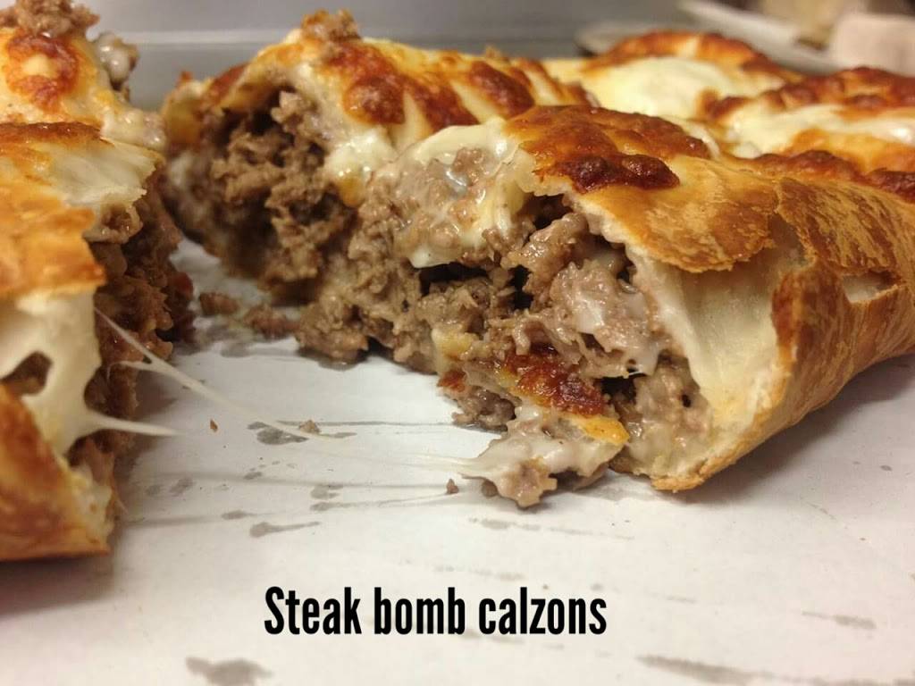 Zoes Pizza & Seafood | restaurant | 1022 S Broadway, East Providence, RI 02914, USA | 4014310000 OR +1 401-431-0000