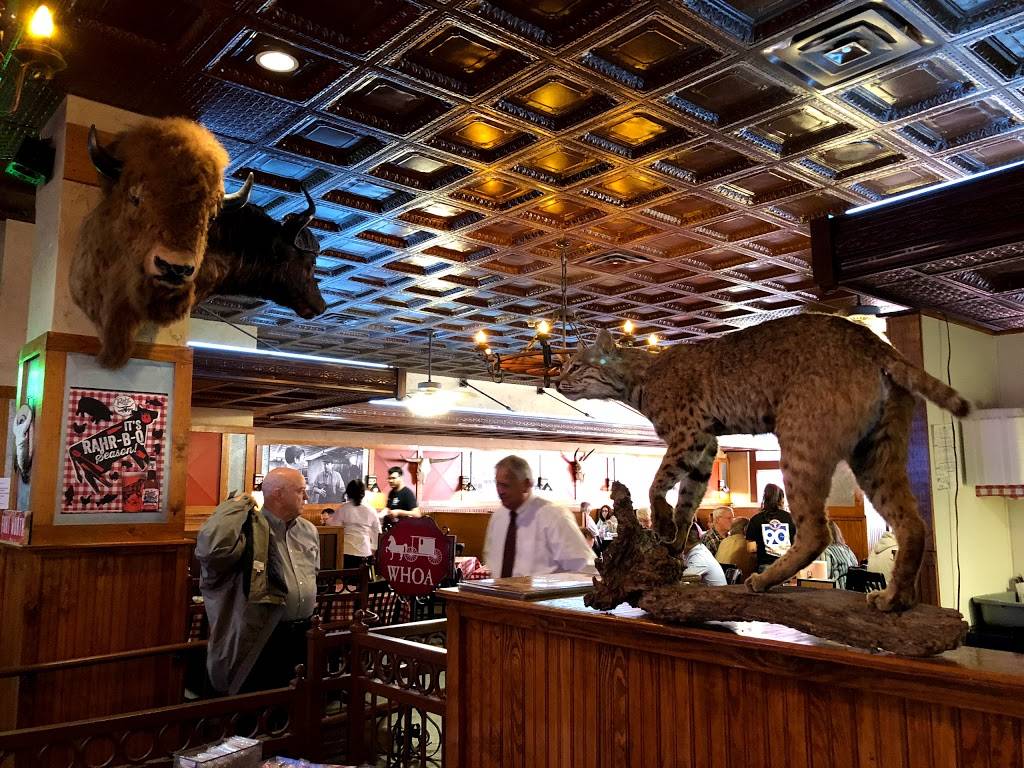 Risckys BAR-B-Q | restaurant | 300 Main St, Fort Worth, TX 76102, USA | 8178773306 OR +1 817-877-3306