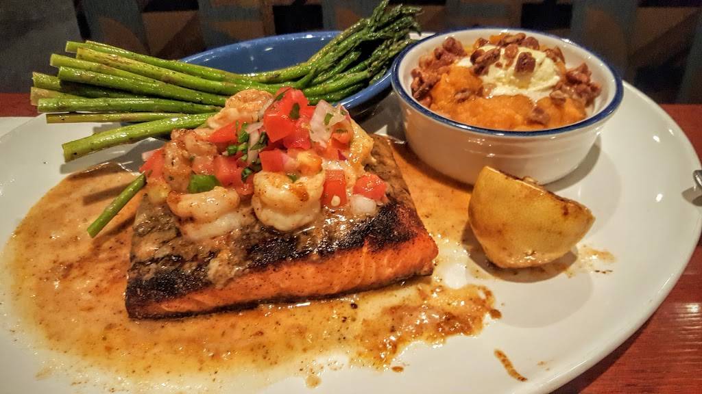 Red Lobster | restaurant | 6575 Tecumseh Rd E, Windsor, ON N8T 1E7, Canada | 5199487677 OR +1 519-948-7677