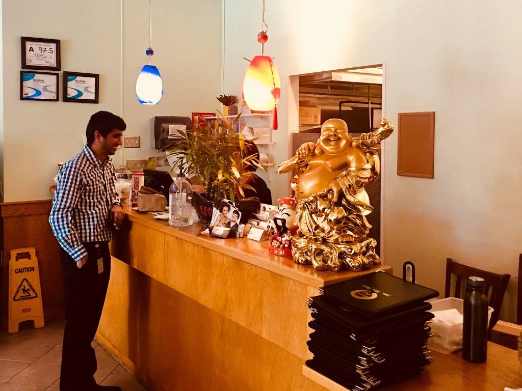 Ma Ma Wok | restaurant | 11914 Elm Ln, Charlotte, NC 28277, USA | 7045448863 OR +1 704-544-8863