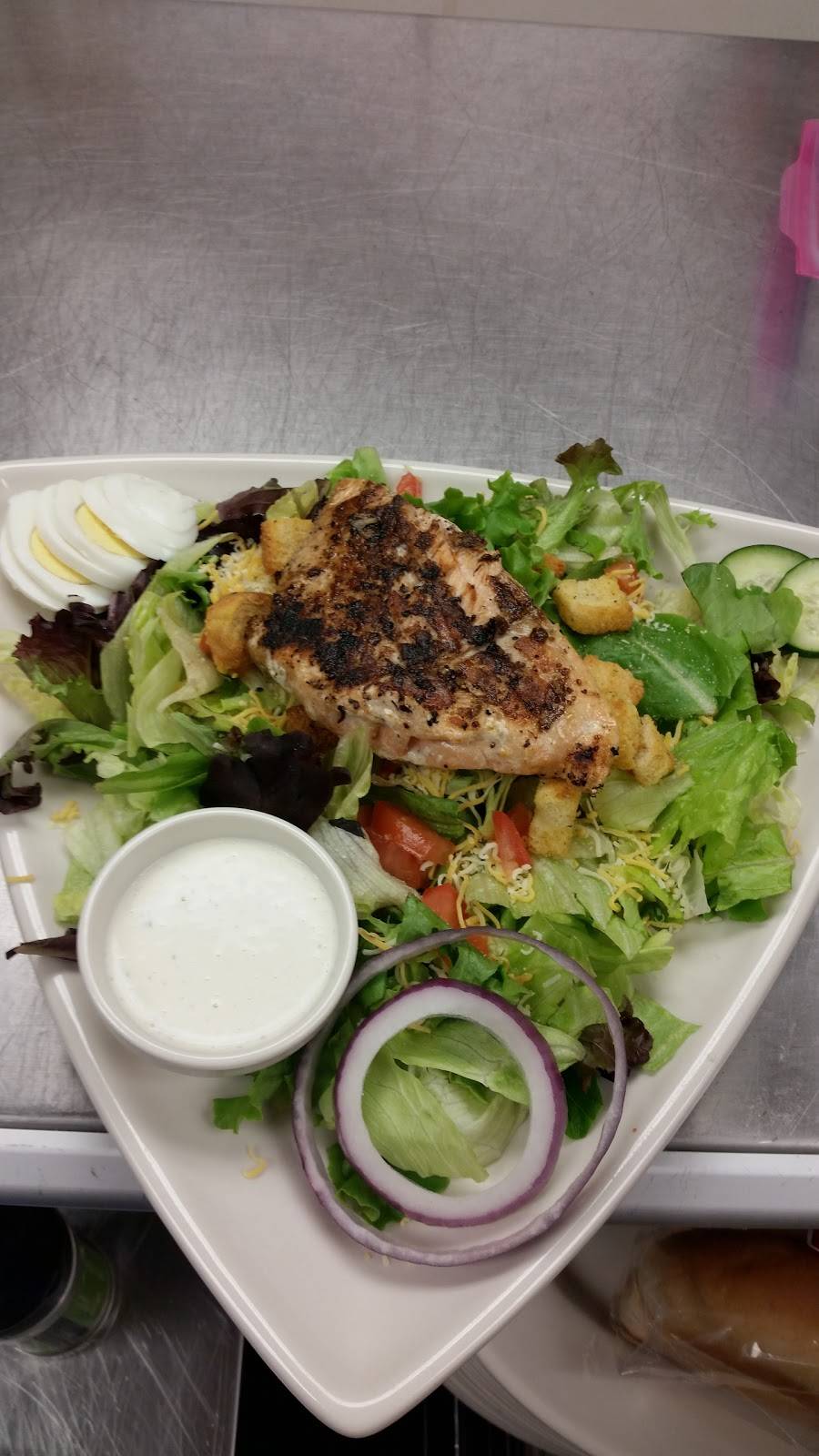 Knob Creek Bar & Grill | restaurant | 32715 Chandler Rd #8652, Creighton, MO 64739, USA | 6604992405 OR +1 660-499-2405