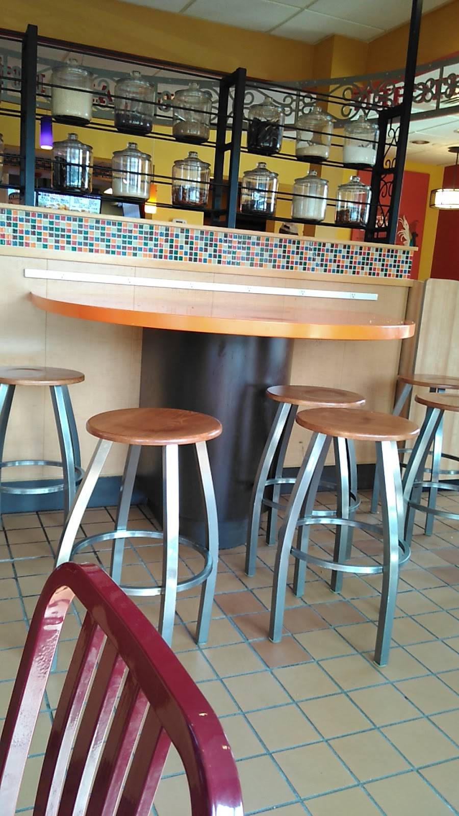 Popeyes Louisiana Kitchen | restaurant | 2390 Dixwell Ave, Hamden, CT 06514, USA | 2032887674 OR +1 203-288-7674