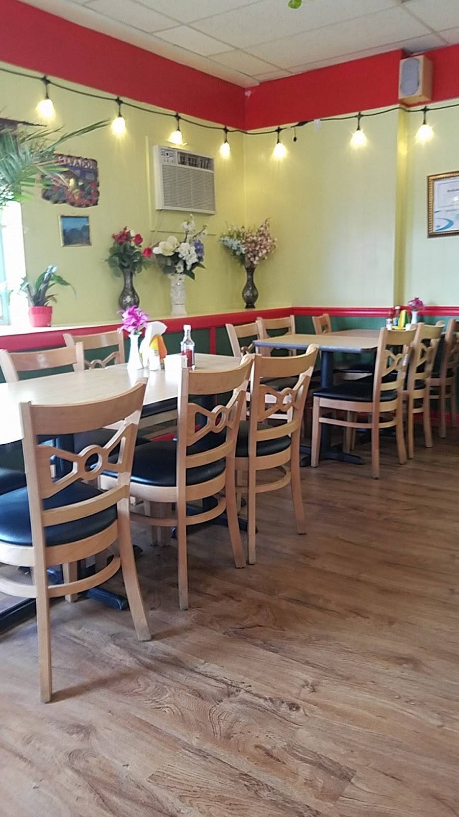 Franciscos Salvadoreño Restaurant | restaurant | 100 E Broad St, Bethlehem, PA 18018, USA | 6108663556 OR +1 610-866-3556