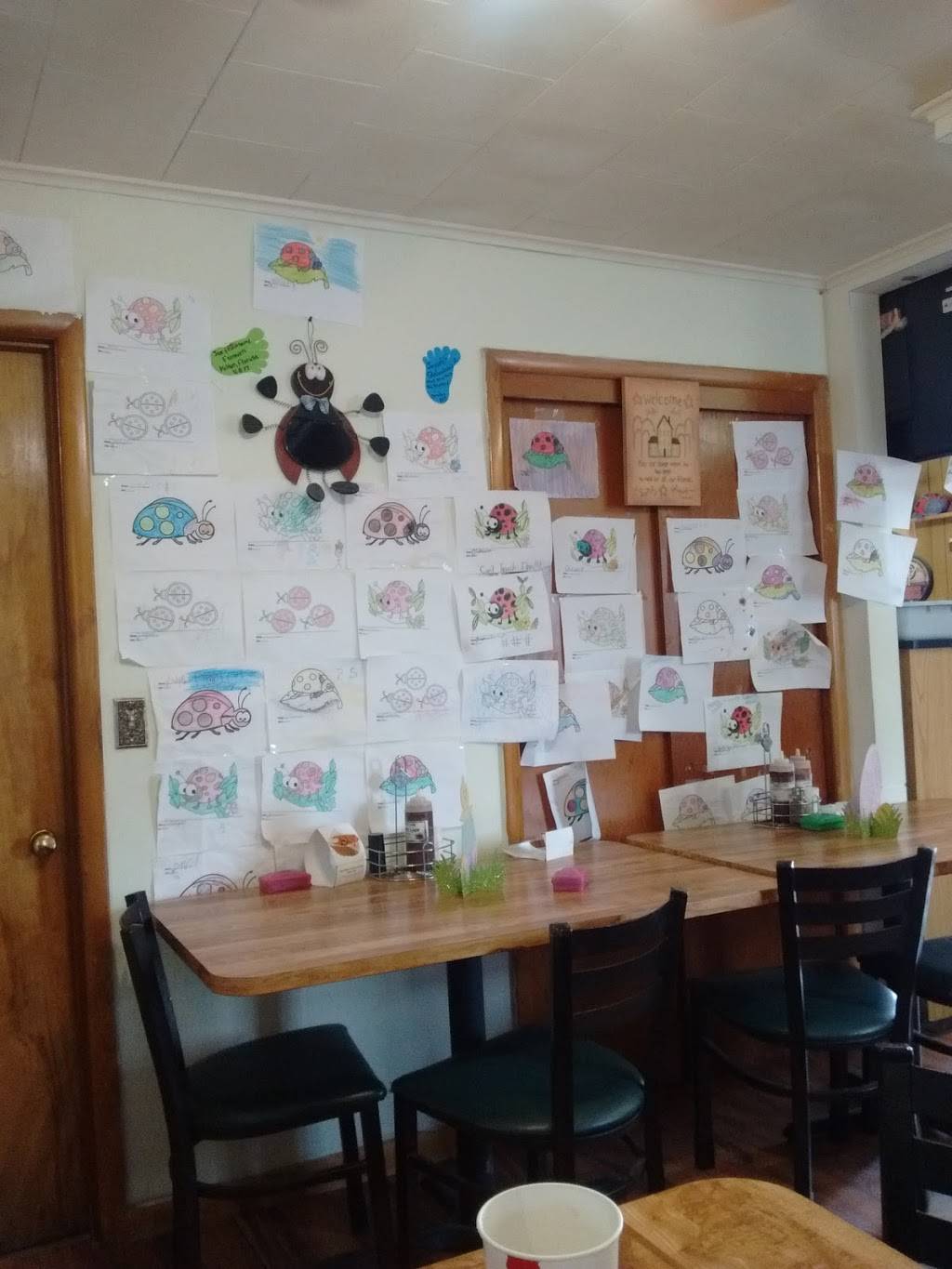 Ladybug BBQ | restaurant | 610 S 11th St, Nebraska City, NE 68410, USA | 4028731148 OR +1 402-873-1148