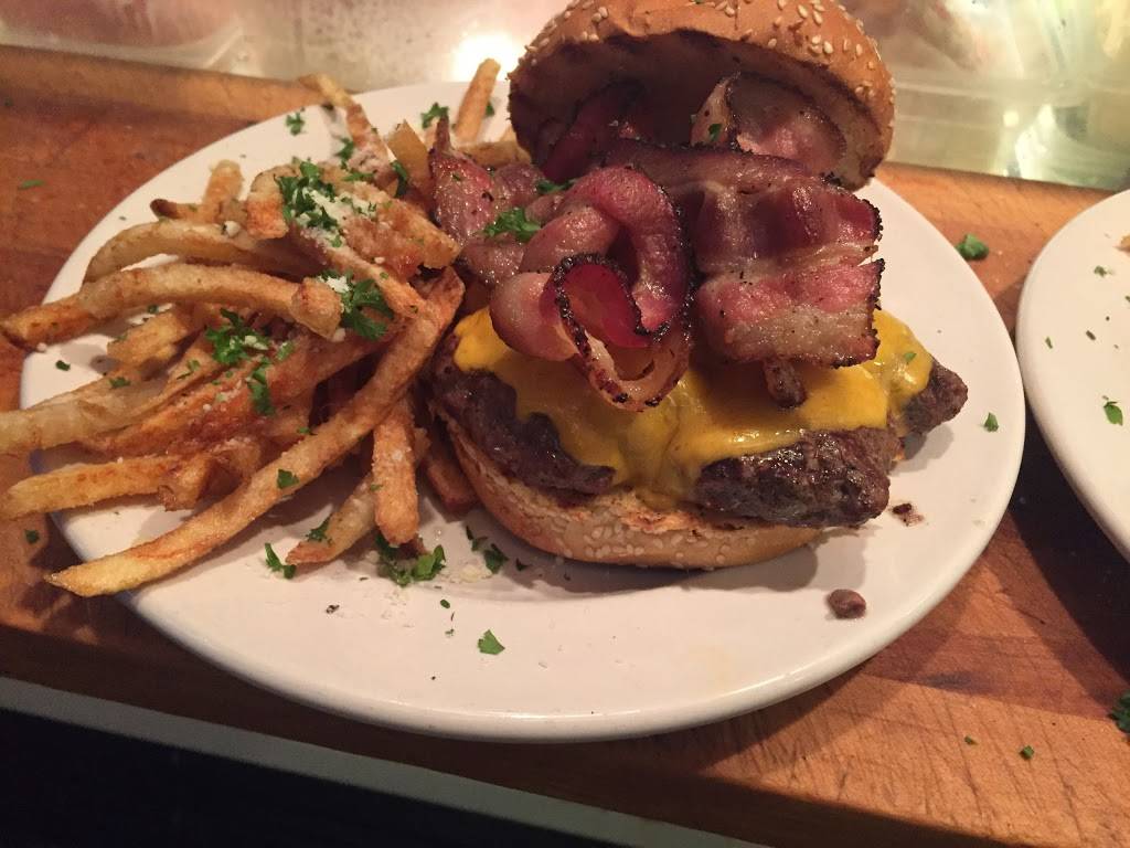 4th Base Restaurant | restaurant | 5117 W National Ave, West Milwaukee, WI 53214, USA | 4146478509 OR +1 414-647-8509