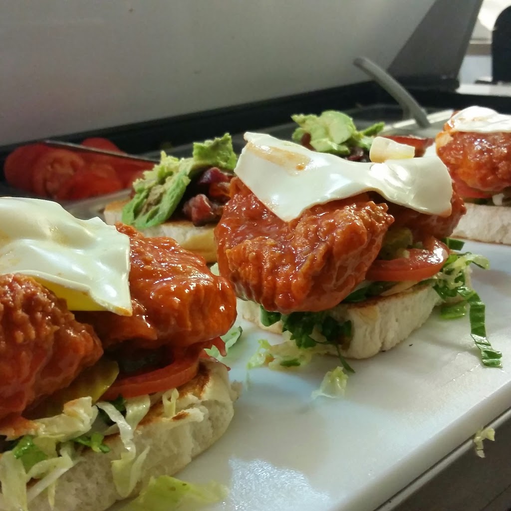 Sammys Burgers & Brew | restaurant | 2144 Ellis Rd, Beeville, TX 78102, USA | 3613581067 OR +1 361-358-1067