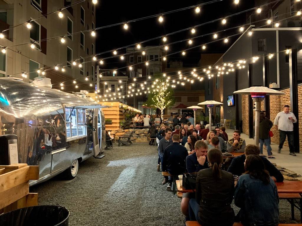 Makers Alley | restaurant | 804 N Orange St, Wilmington, DE 19801, USA | 3024821299 OR +1 302-482-1299