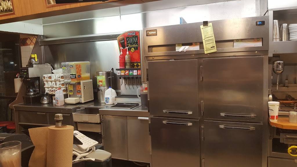 Waffle House | meal takeaway | 41 Yemassee Rd, Yemassee, SC 29945, USA | 8437266006 OR +1 843-726-6006