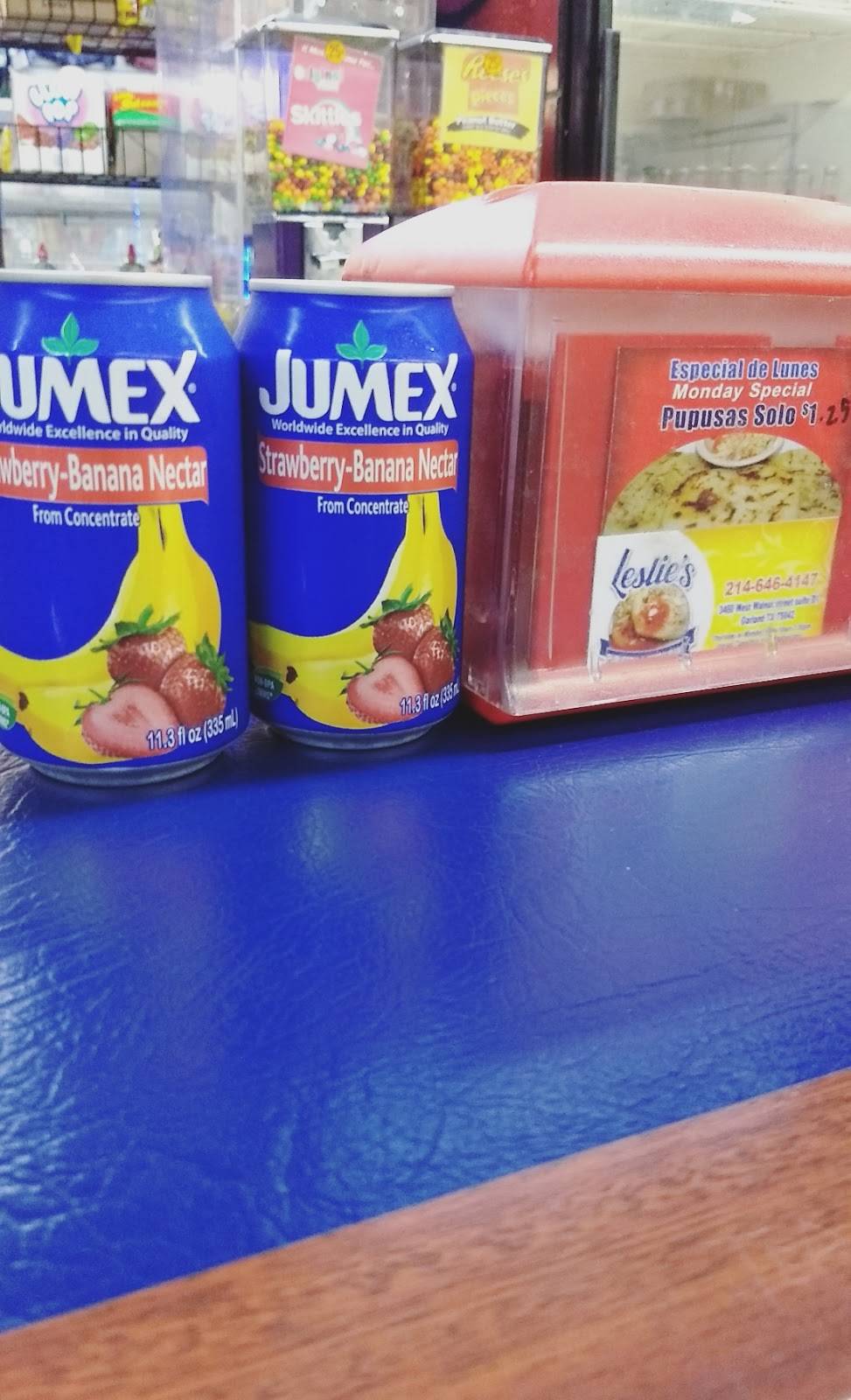 Leslies Pupuseria & Restaurant | restaurant | 3460 W Walnut Street Suite B1, Garland, TX 75042 Inside of Bazzar next to El Rio Grande, Garland, TX 75042, USA | 2146464147 OR +1 214-646-4147