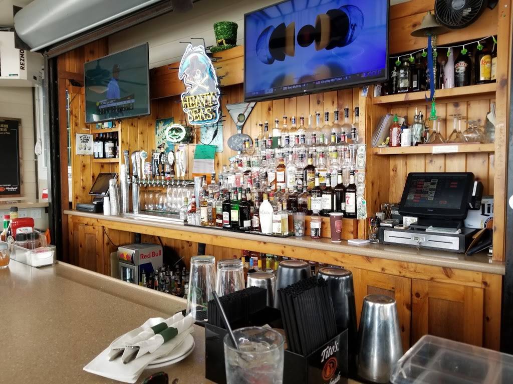 Irish Eyes Pub & Restaurant | restaurant | 213 Anglers Rd, Lewes, DE 19958, USA | 3026456888 OR +1 302-645-6888