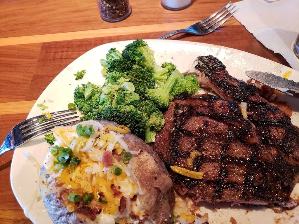 Outback Steakhouse | restaurant | 4687 Milestone Ln, Castle Rock, CO 80104, USA | 3038140099 OR +1 303-814-0099