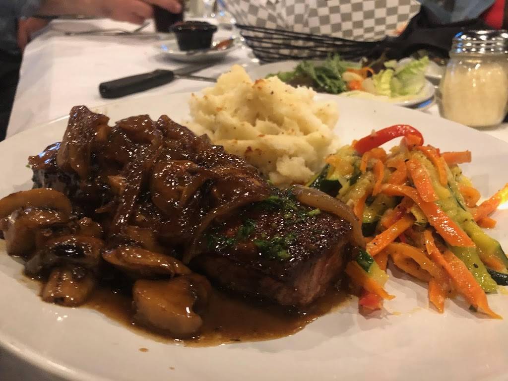 Mangia Napoli | restaurant | 940 N York St, Elmhurst, IL 60126, USA | 6308344374 OR +1 630-834-4374