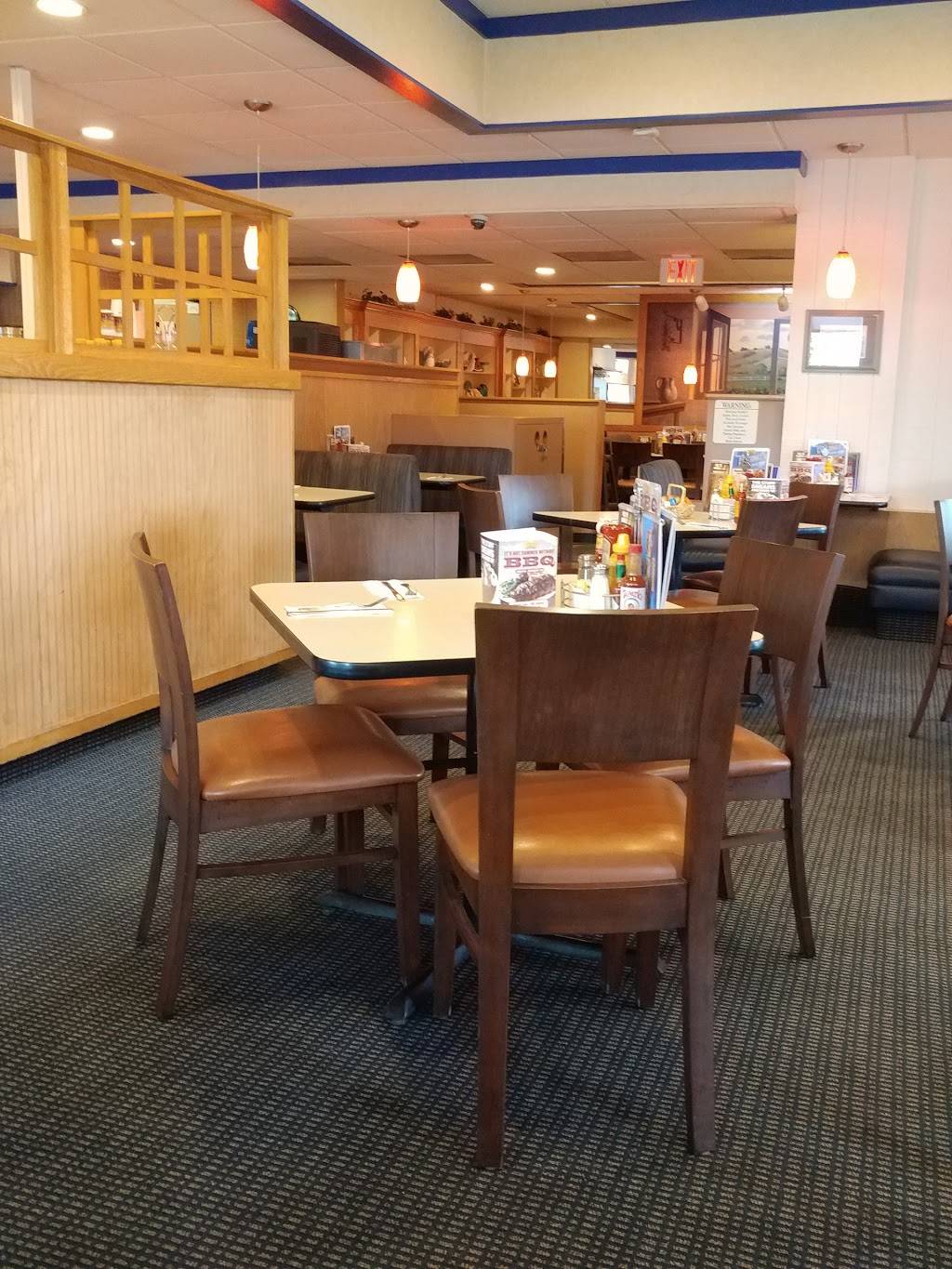 Carrows Restaurants | restaurant | 19011 Bloomfield Ave, Cerritos, CA 90703, USA | 5628651316 OR +1 562-865-1316